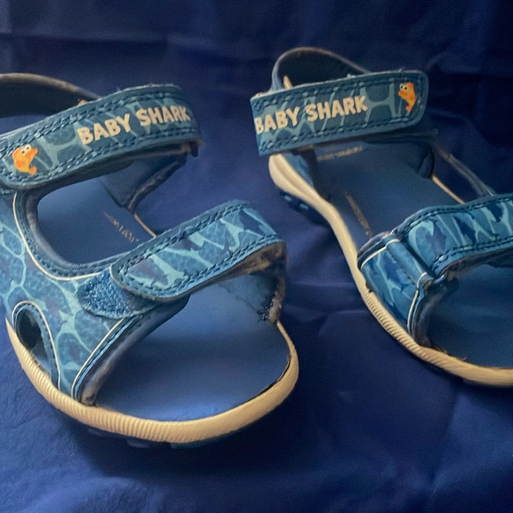 Child sandal Baby Shark